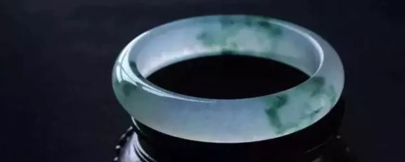 翡翠手镯